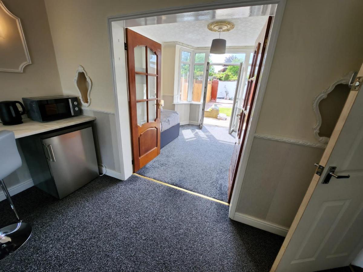 Sheldon Shared House Hotel Solihull Luaran gambar