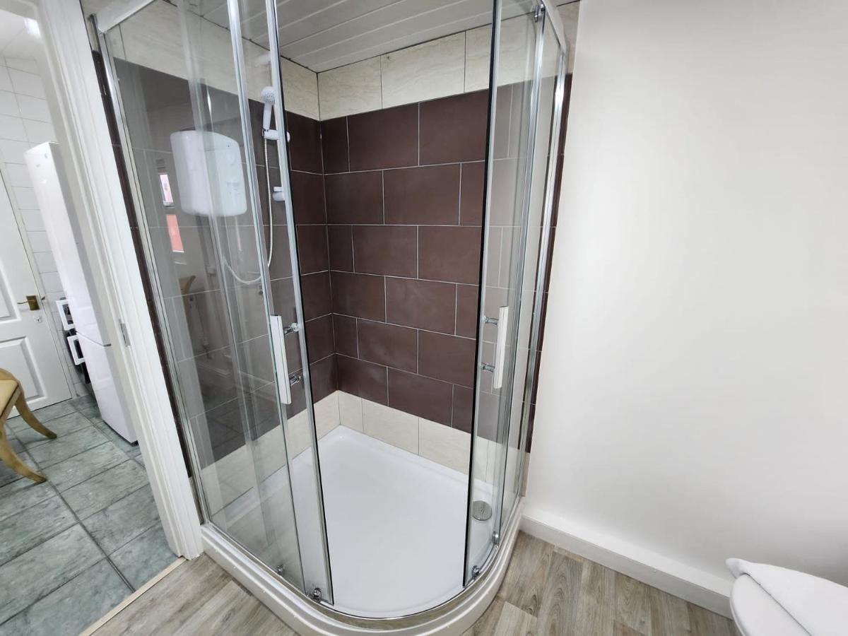 Sheldon Shared House Hotel Solihull Luaran gambar